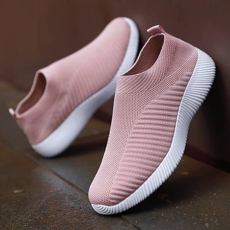 New Pink Women Shoes Soft Sneakers Lightweight and Comfortable Women Slip on Lazy Loafers Walking Shoes for Women Size 36-42